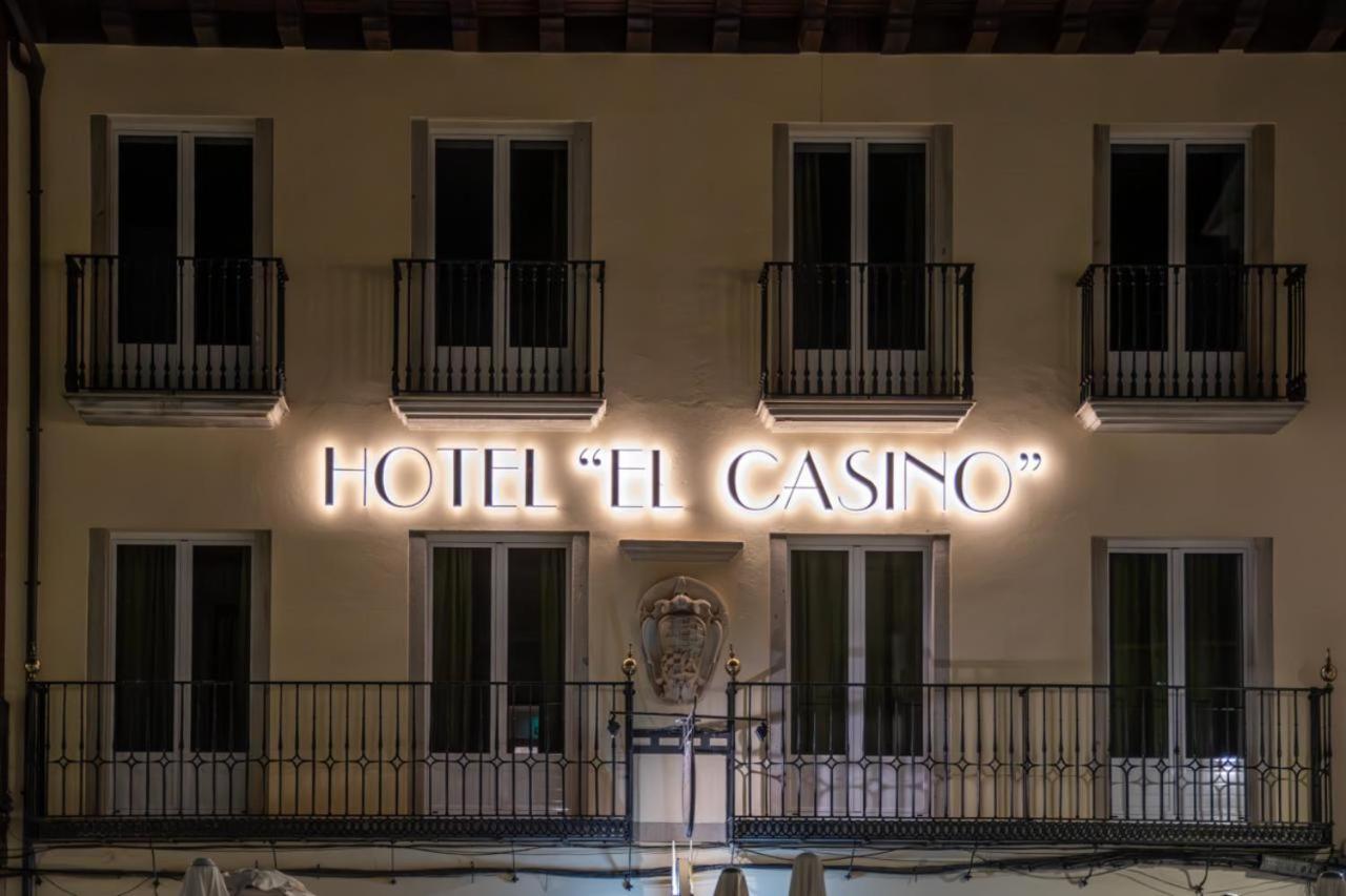Hotel & Restaurante El Casino ビジャフランカ・デル・ビエルソ エクステリア 写真